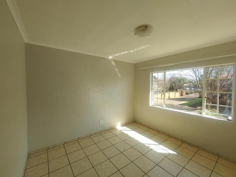 To Let 2 Bedroom Property for Rent in Kenleaf Gauteng