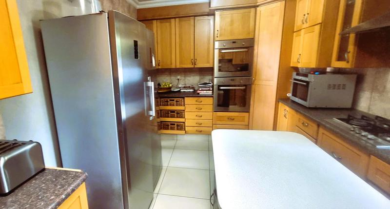 9 Bedroom Property for Sale in Wierda Park Gauteng