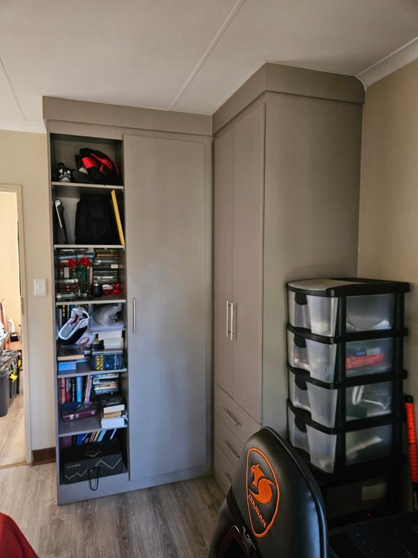 2 Bedroom Property for Sale in Wierdaglen Estate Gauteng