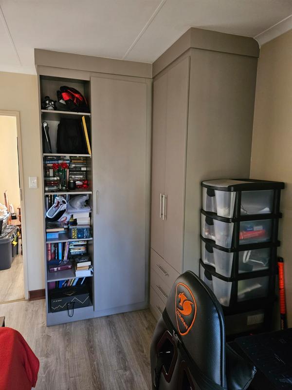 2 Bedroom Property for Sale in Wierdaglen Estate Gauteng