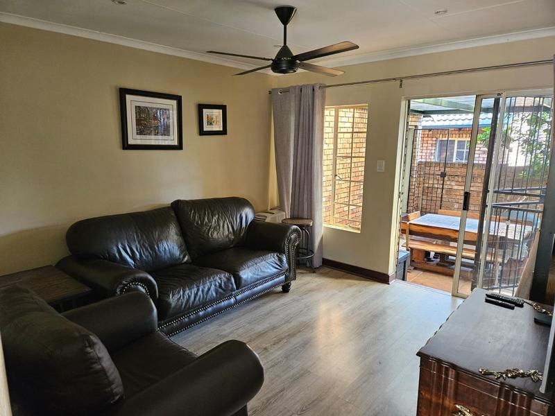 2 Bedroom Property for Sale in Wierdaglen Estate Gauteng