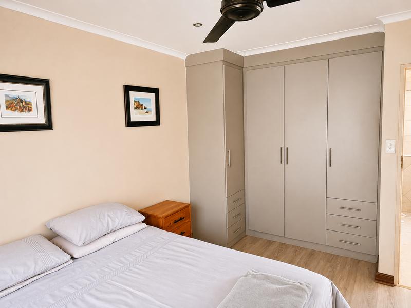 2 Bedroom Property for Sale in Rooihuiskraal North Gauteng