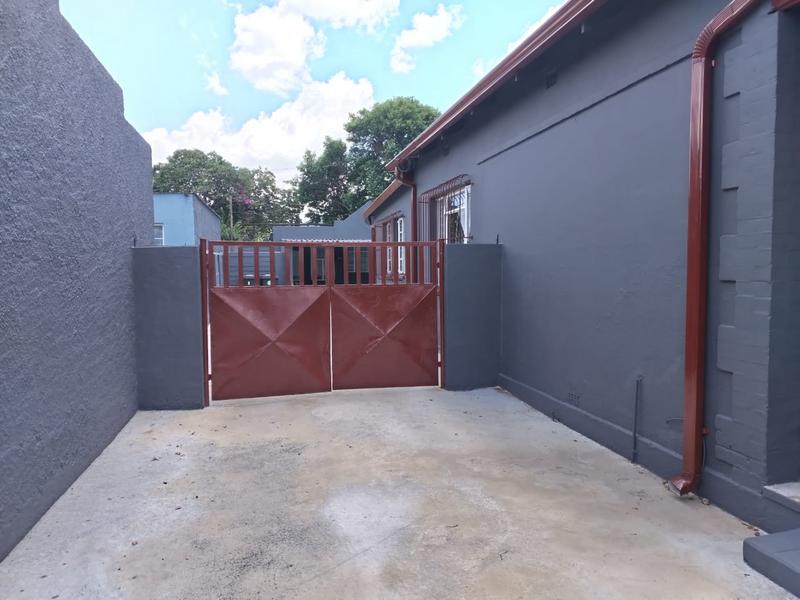 To Let 2 Bedroom Property for Rent in Geduld Gauteng