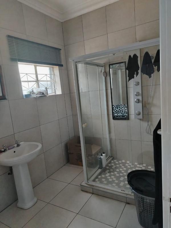 To Let 2 Bedroom Property for Rent in Geduld Gauteng
