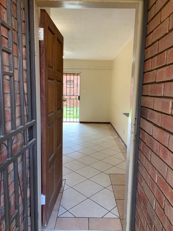 2 Bedroom Property for Sale in Mooikloof Ridge Gauteng
