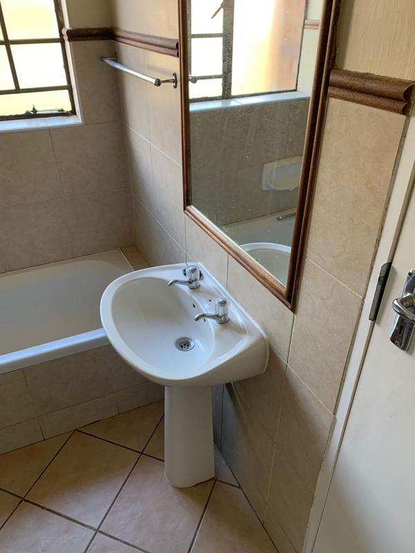 2 Bedroom Property for Sale in Mooikloof Ridge Gauteng