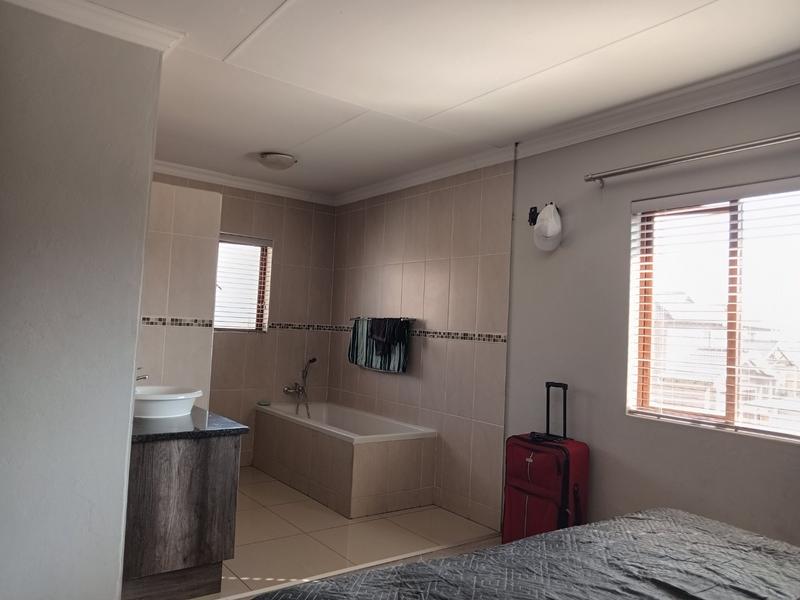 3 Bedroom Property for Sale in Greenhills Gauteng
