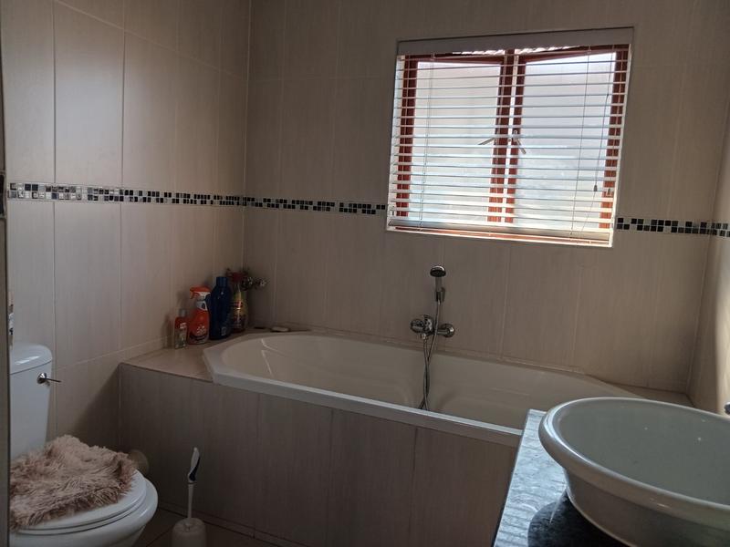3 Bedroom Property for Sale in Greenhills Gauteng