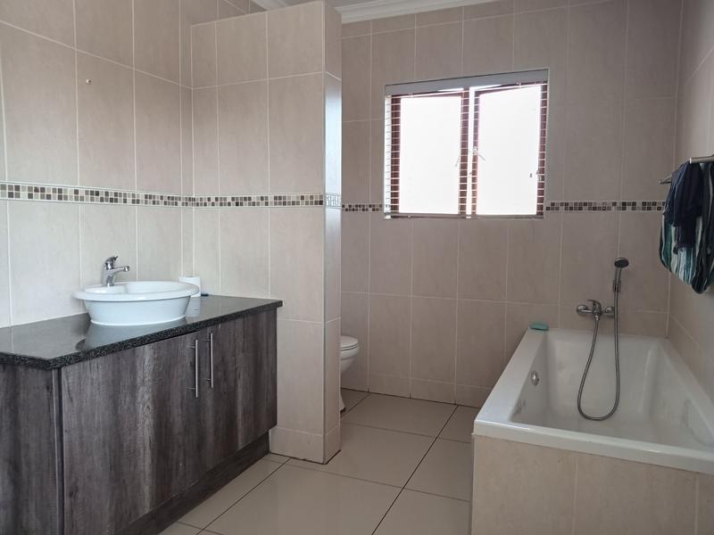 3 Bedroom Property for Sale in Greenhills Gauteng