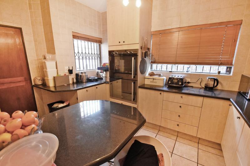 3 Bedroom Property for Sale in Bedford Park Gauteng