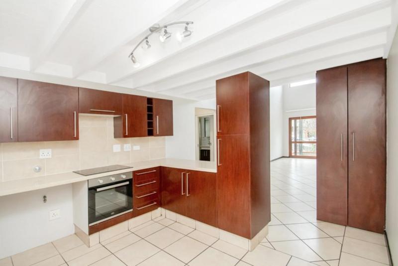 To Let 2 Bedroom Property for Rent in Lonehill Gauteng