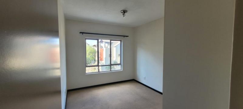 To Let 2 Bedroom Property for Rent in Lonehill Gauteng