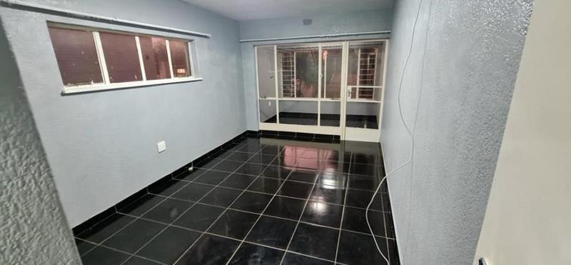To Let 2 Bedroom Property for Rent in Windsor West Gauteng
