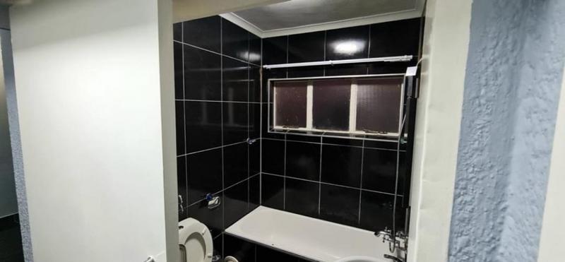 To Let 2 Bedroom Property for Rent in Windsor West Gauteng