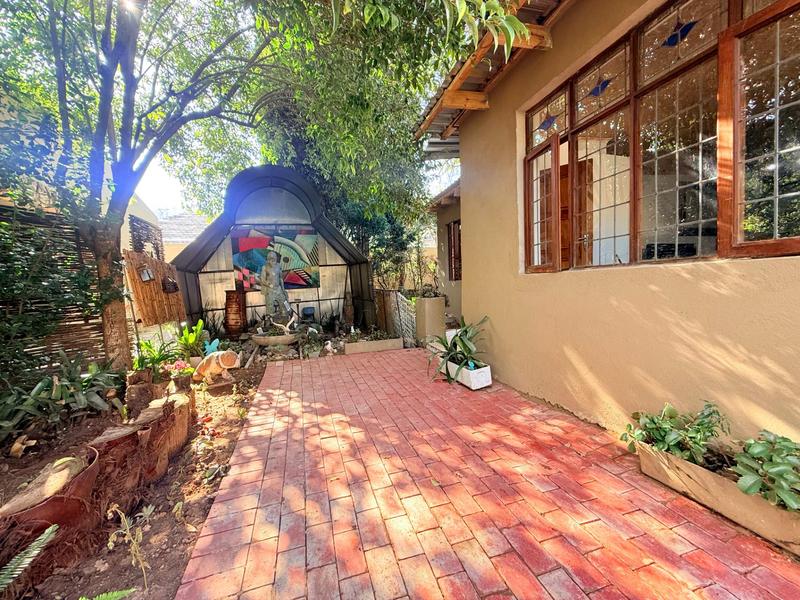 To Let 2 Bedroom Property for Rent in Woodmead Gauteng