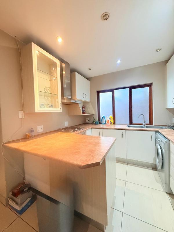 To Let 2 Bedroom Property for Rent in Woodmead Gauteng