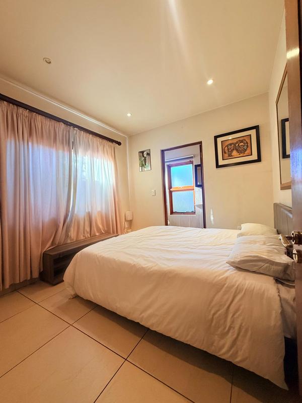 To Let 2 Bedroom Property for Rent in Woodmead Gauteng