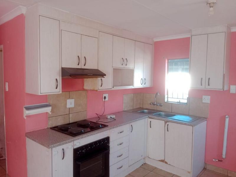 3 Bedroom Property for Sale in Albertsdal Gauteng