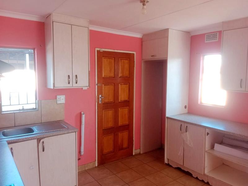 3 Bedroom Property for Sale in Albertsdal Gauteng
