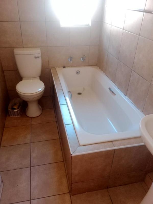 3 Bedroom Property for Sale in Albertsdal Gauteng