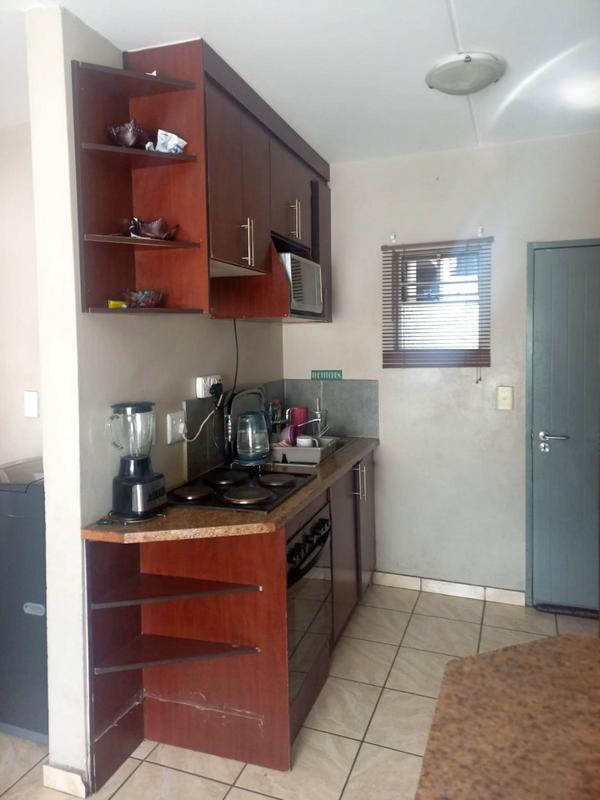 2 Bedroom Property for Sale in Fleurhof Gauteng