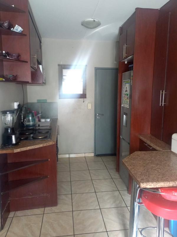 2 Bedroom Property for Sale in Fleurhof Gauteng