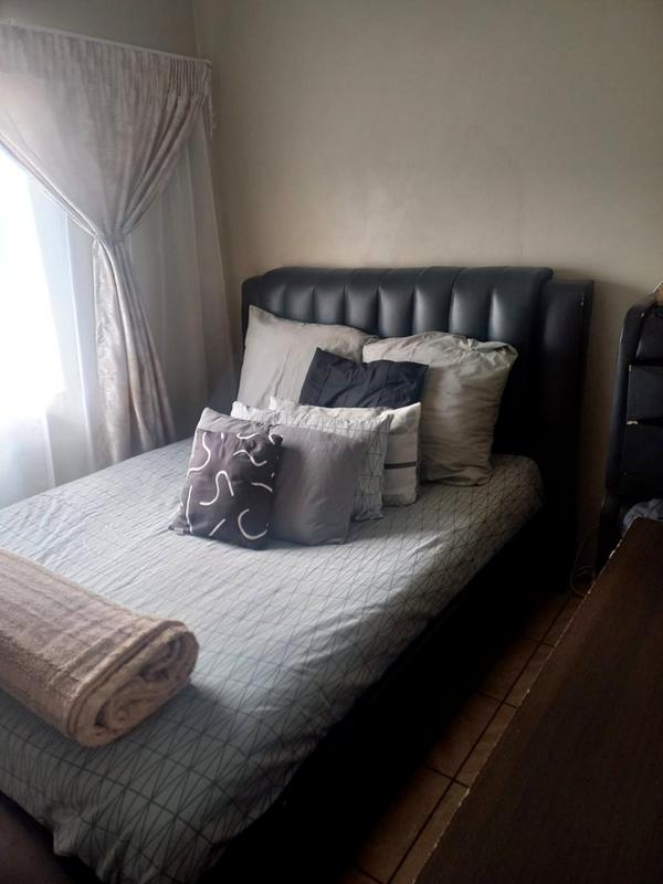 2 Bedroom Property for Sale in Fleurhof Gauteng