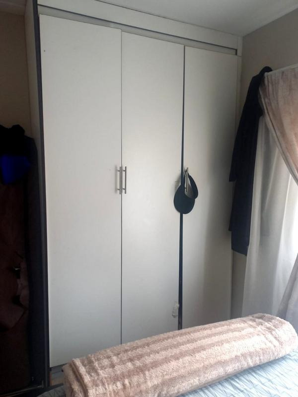 2 Bedroom Property for Sale in Fleurhof Gauteng