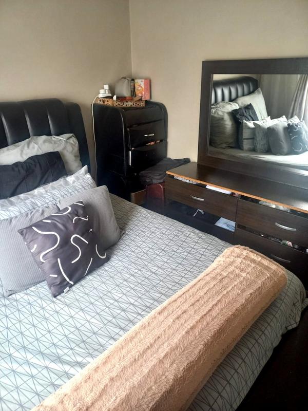 2 Bedroom Property for Sale in Fleurhof Gauteng