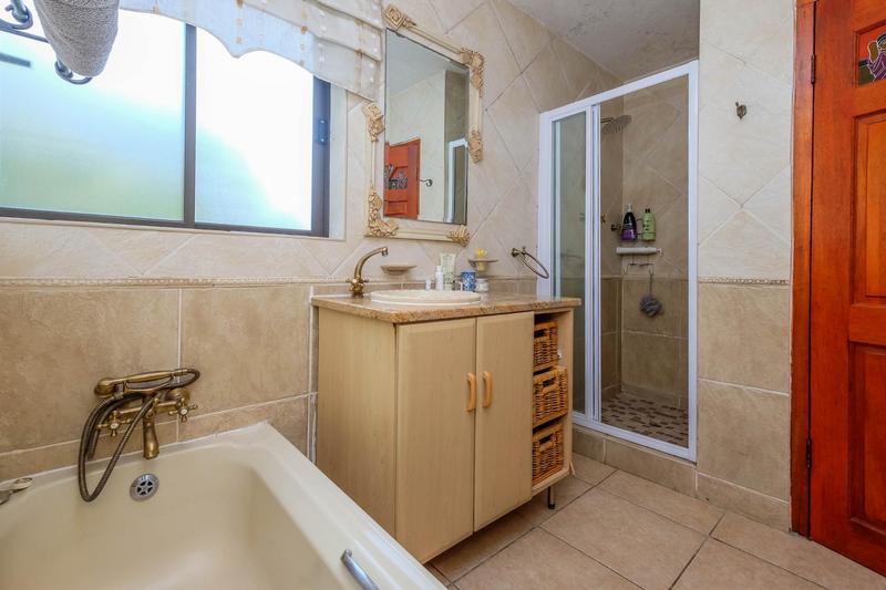 4 Bedroom Property for Sale in Ruimsig Gauteng