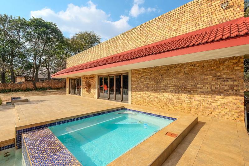 4 Bedroom Property for Sale in Ruimsig Gauteng