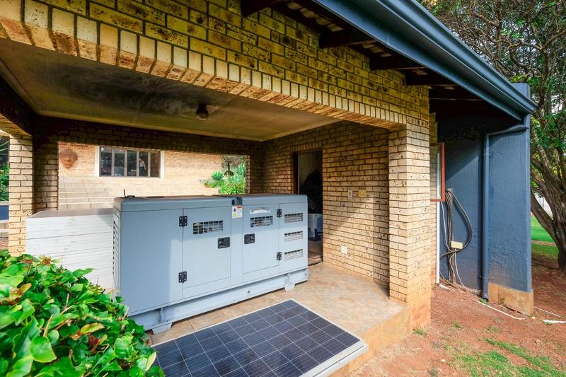 4 Bedroom Property for Sale in Ruimsig Gauteng