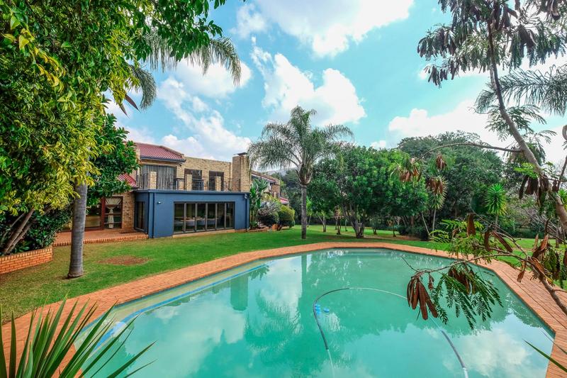 4 Bedroom Property for Sale in Ruimsig Gauteng