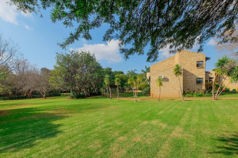 4 Bedroom Property for Sale in Ruimsig Gauteng