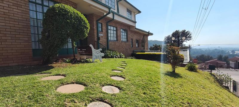 5 Bedroom Property for Sale in Laudium Gauteng