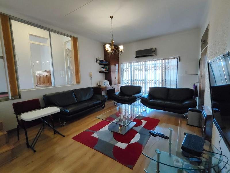 5 Bedroom Property for Sale in Laudium Gauteng