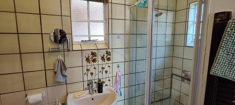 5 Bedroom Property for Sale in Laudium Gauteng