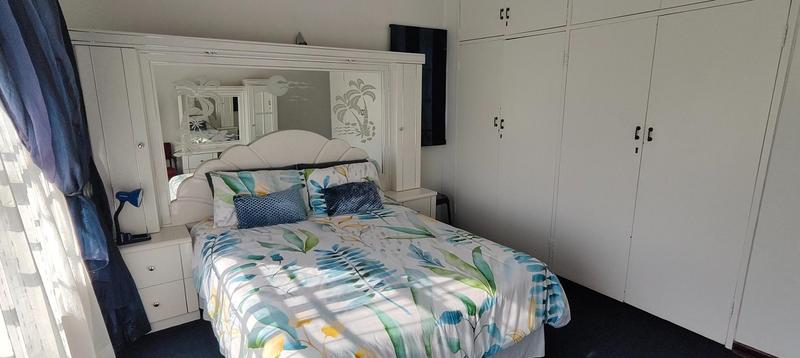 5 Bedroom Property for Sale in Laudium Gauteng