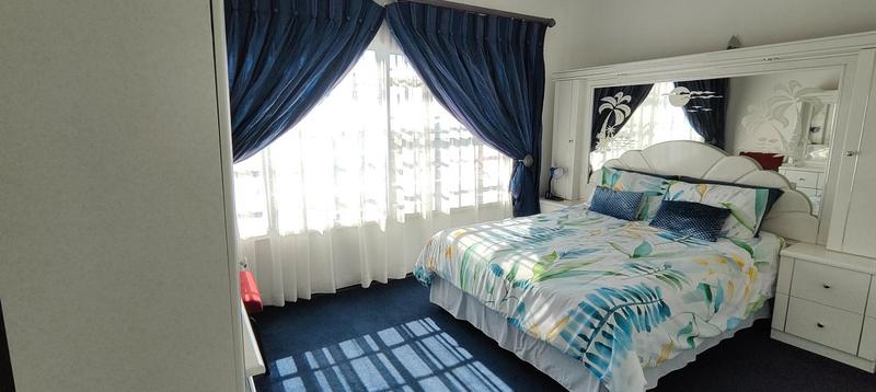 5 Bedroom Property for Sale in Laudium Gauteng