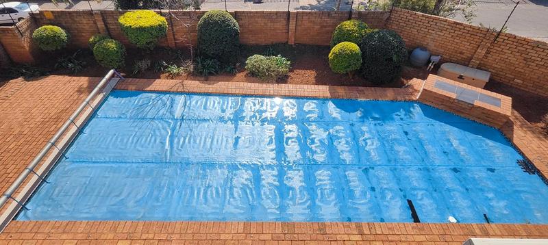 5 Bedroom Property for Sale in Laudium Gauteng
