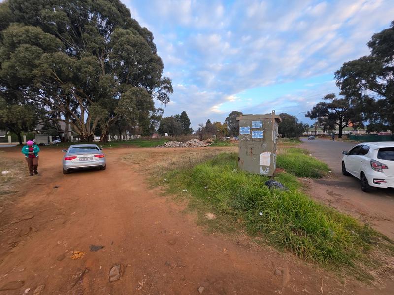 0 Bedroom Property for Sale in Rhodesfield Gauteng