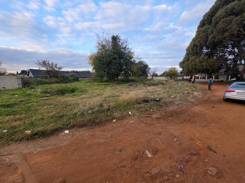 0 Bedroom Property for Sale in Rhodesfield Gauteng