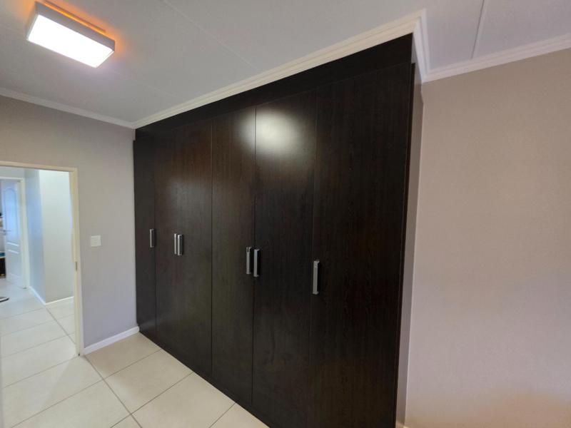 2 Bedroom Property for Sale in Kyalami Gauteng
