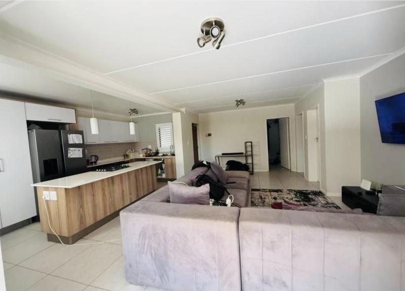 To Let 2 Bedroom Property for Rent in Modderfontein Gauteng