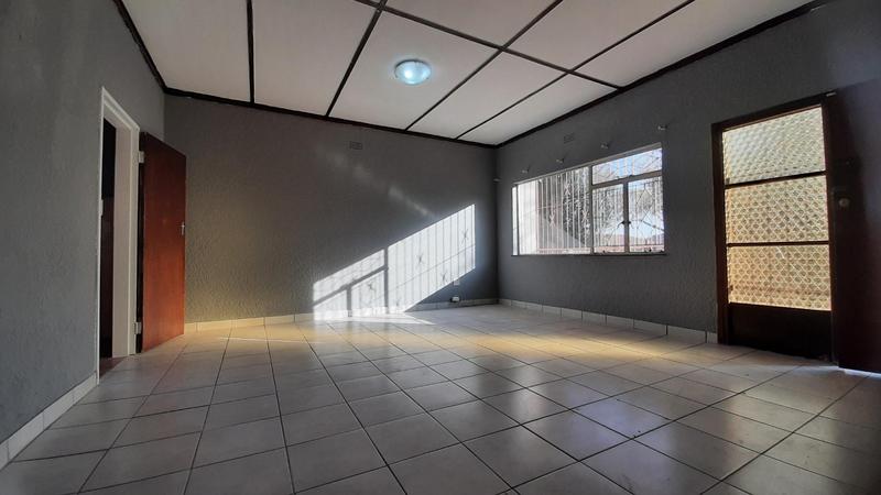 To Let 4 Bedroom Property for Rent in Beyers Park Gauteng
