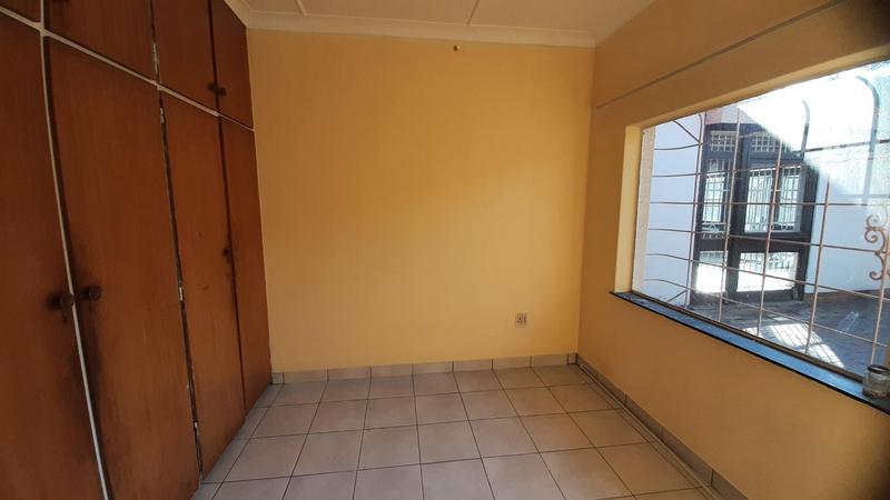 To Let 4 Bedroom Property for Rent in Beyers Park Gauteng