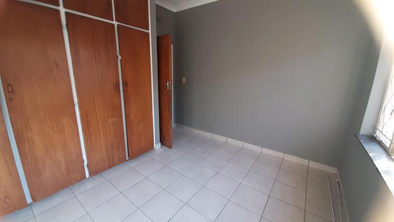 To Let 4 Bedroom Property for Rent in Beyers Park Gauteng
