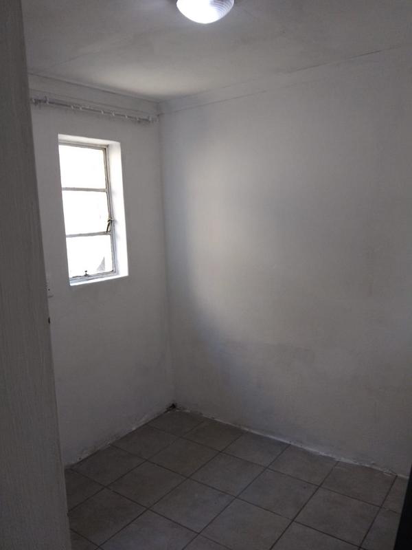To Let 1 Bedroom Property for Rent in Kensington Gauteng