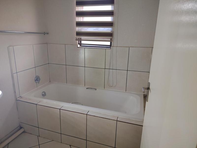 2 Bedroom Property for Sale in Wilfordon Gauteng