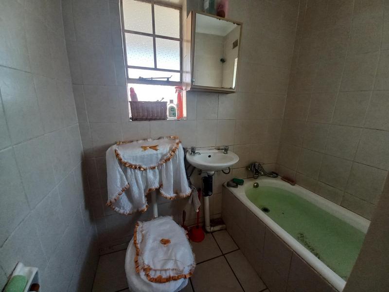 2 Bedroom Property for Sale in Windsor Gauteng
